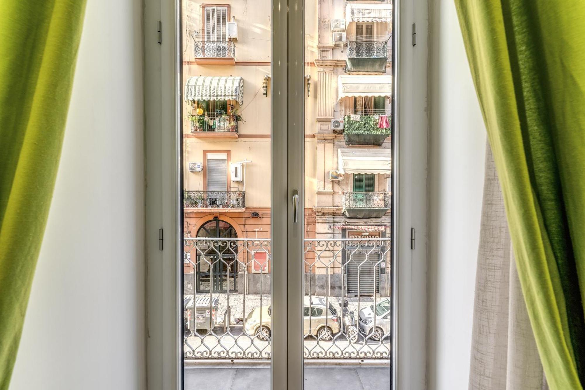 ナポリ Casa Galu' Bed & Breakfast エクステリア 写真